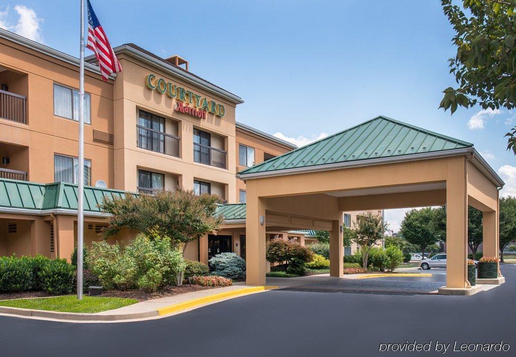 Courtyard By Marriott Frederick Hotel Exterior photo